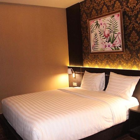 Grand Venetian Hotel Metro Luaran gambar