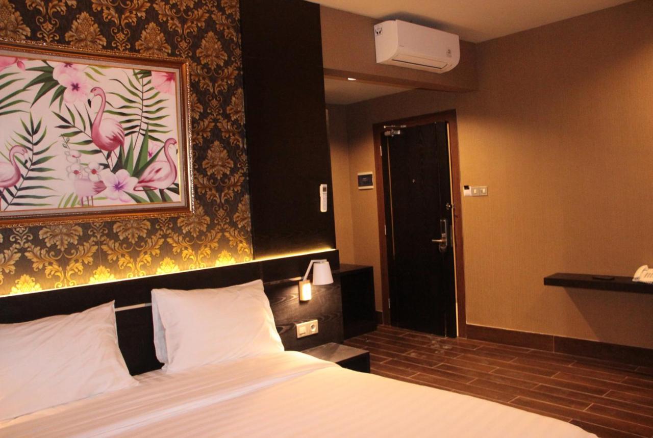Grand Venetian Hotel Metro Luaran gambar